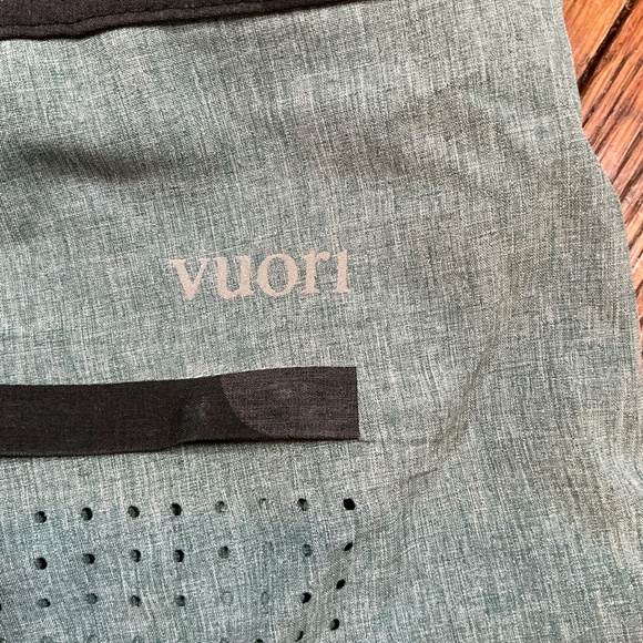 Vuori Cruise Boardshorts Green Heather Men’s Size 34 - Picture 10 of 12